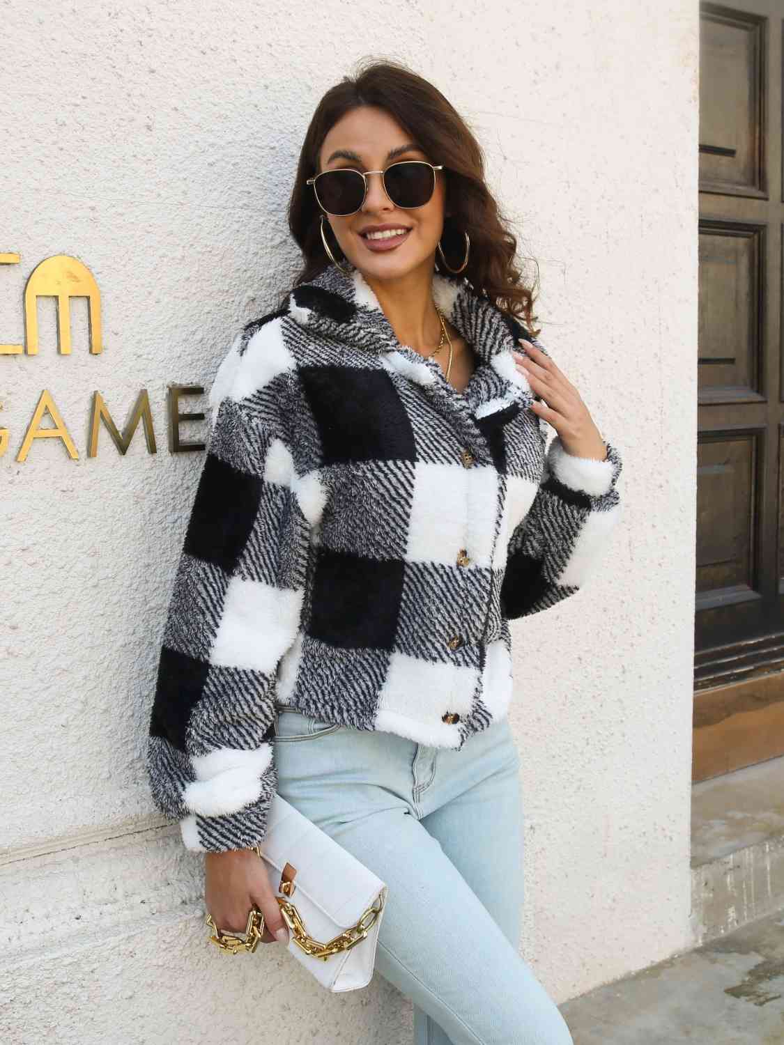 Outdoorsy Plaid Buttoned Jacket