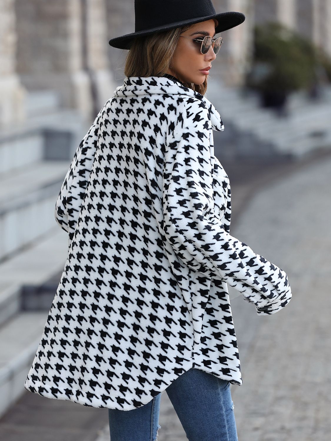 Make Time Houndstooth Button Down Coat