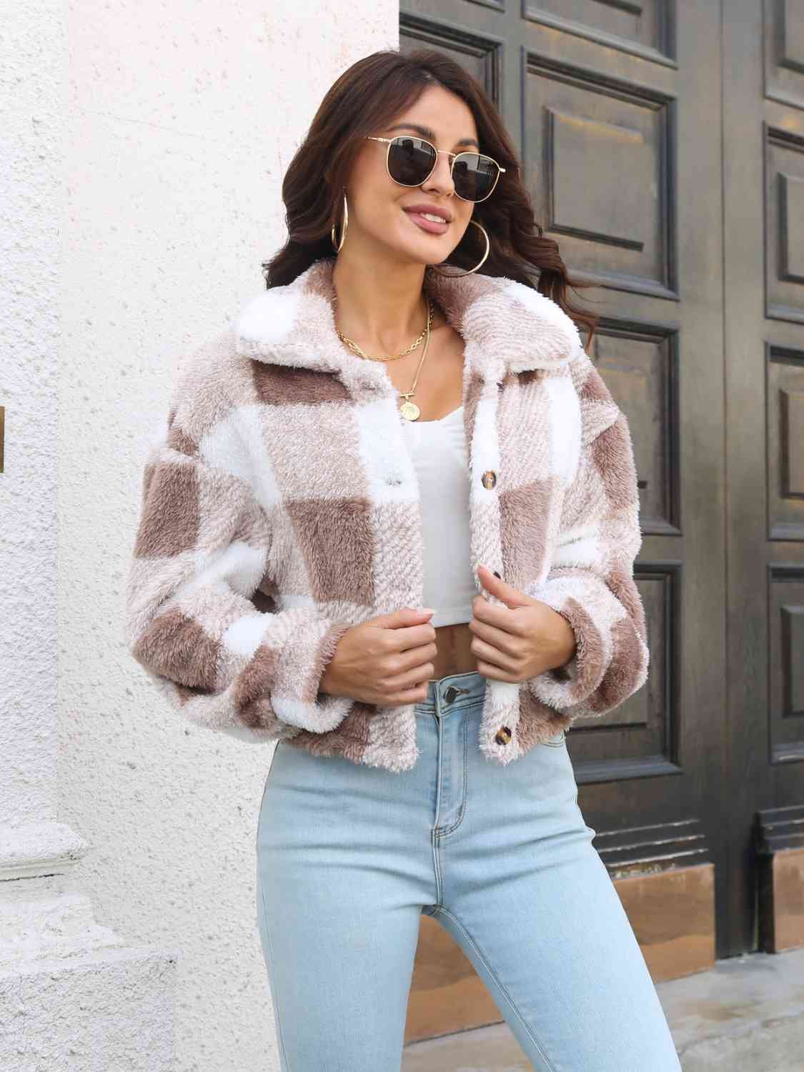 Outdoorsy Plaid Buttoned Jacket
