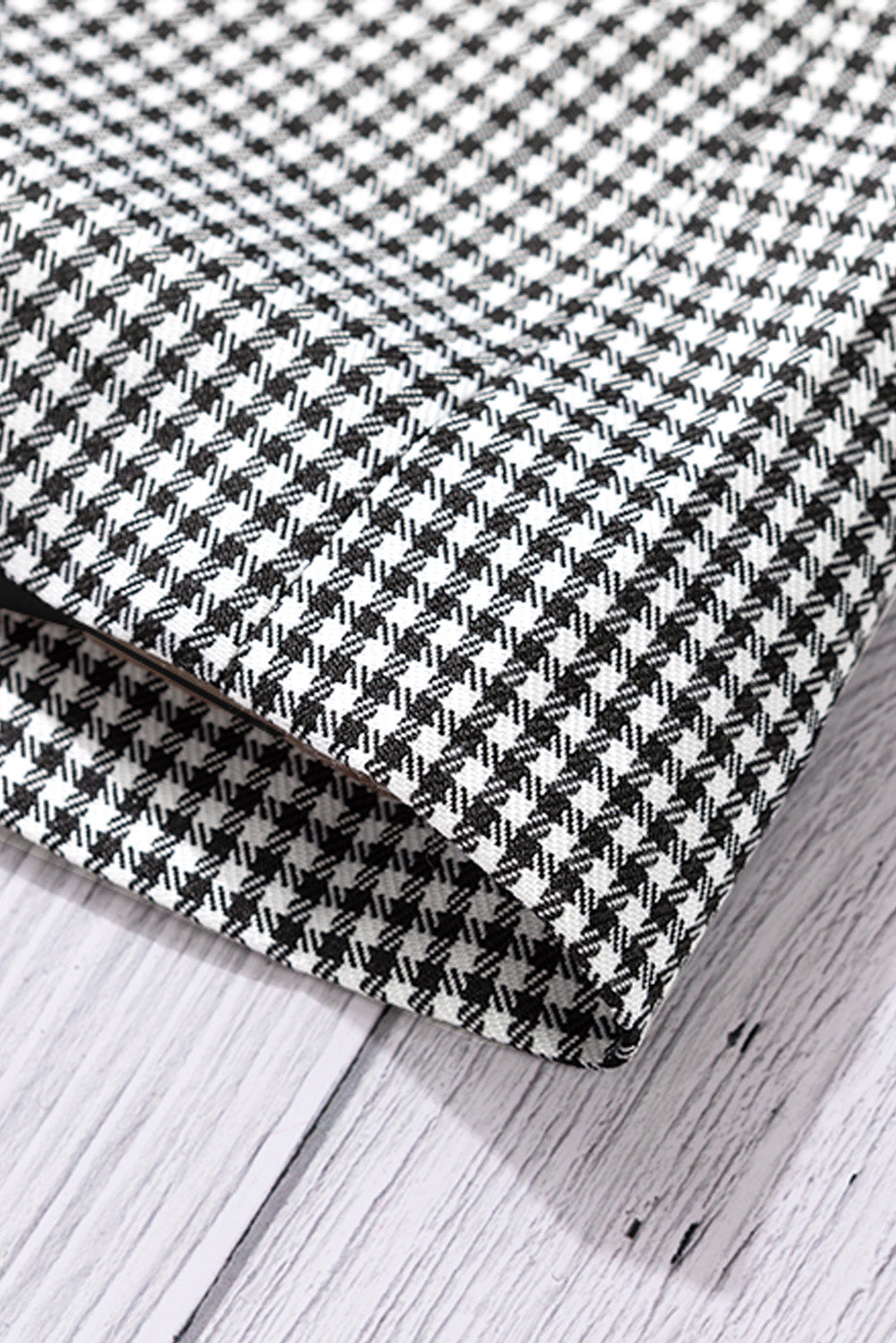 Taking My Time Houndstooth Blazer