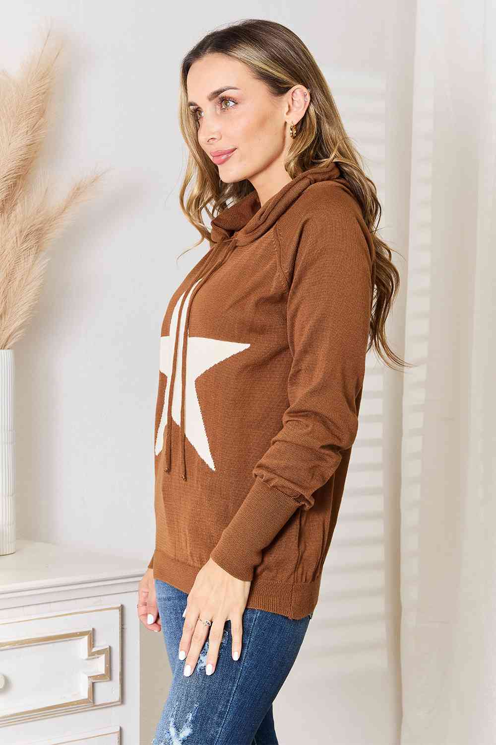 Eyes On The Star Graphic Hooded Sweater