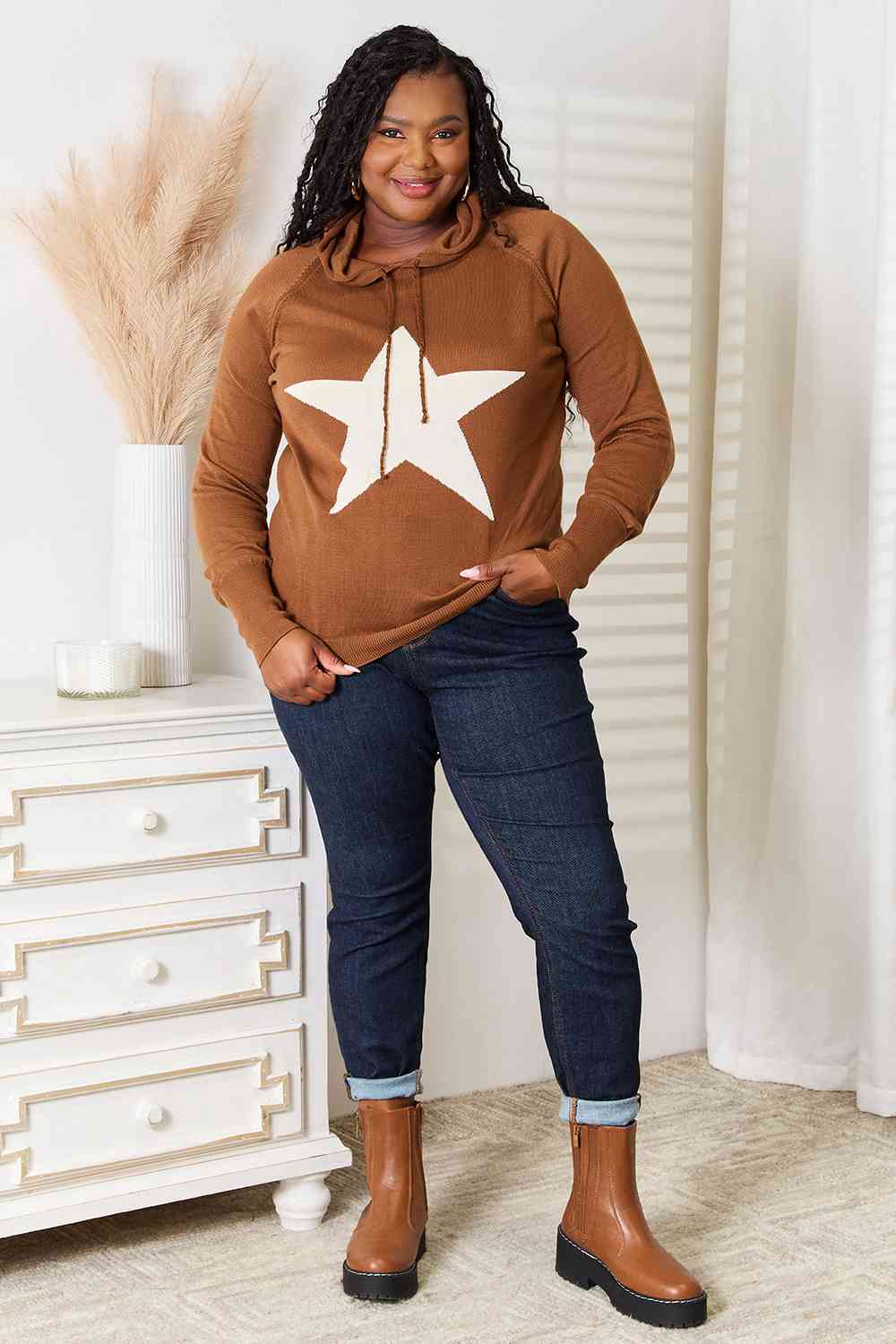 Eyes On The Star Graphic Hooded Sweater
