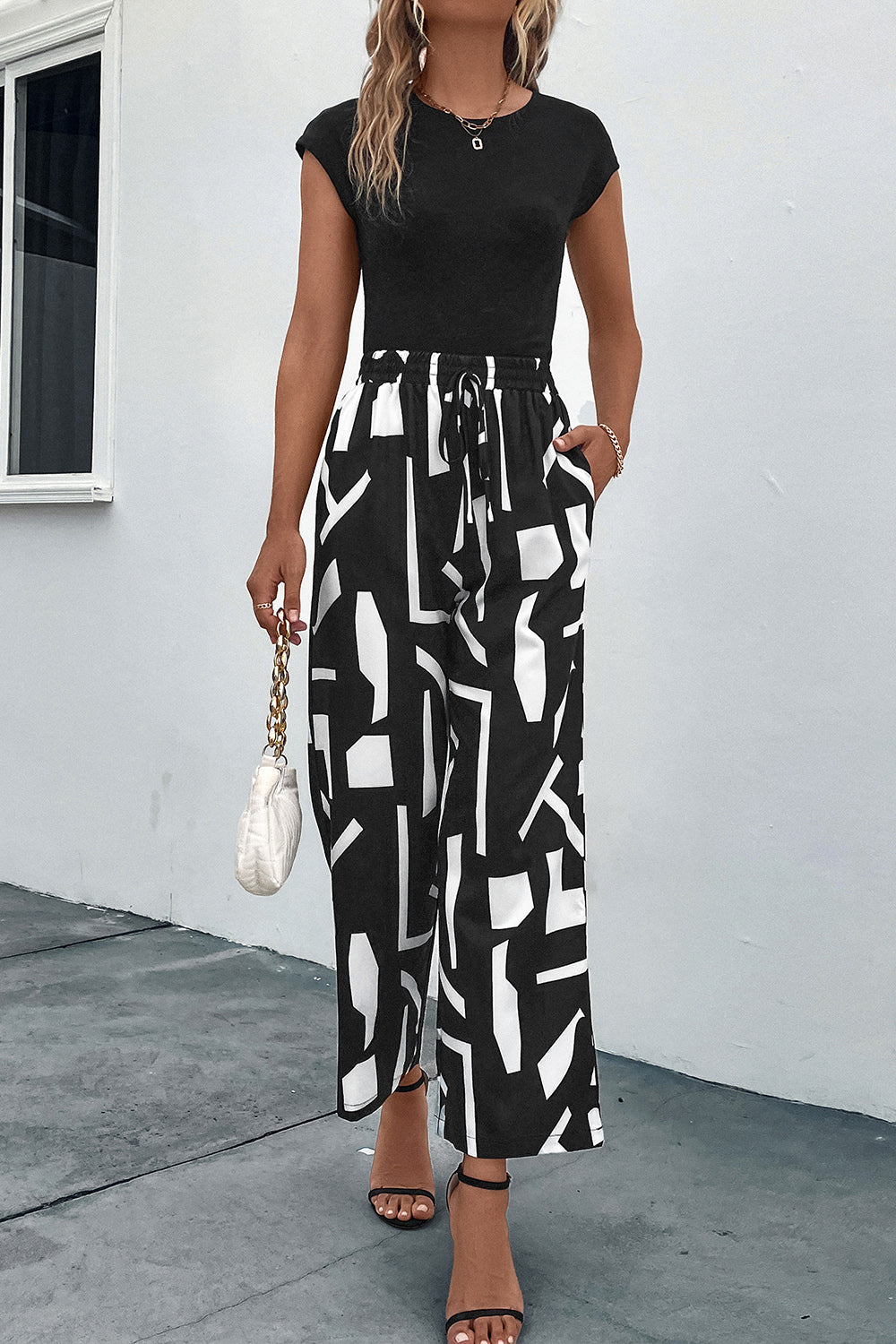Neyomi Straight Leg Pants