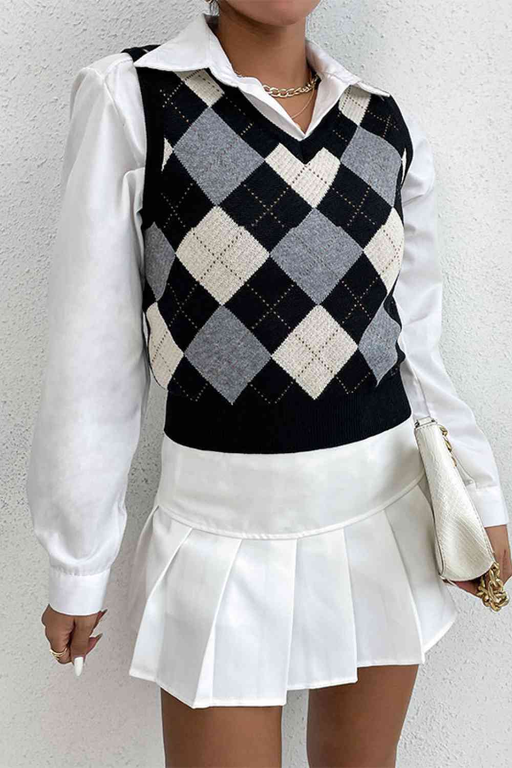 Holly Argyle V-Neck Knitted Vest