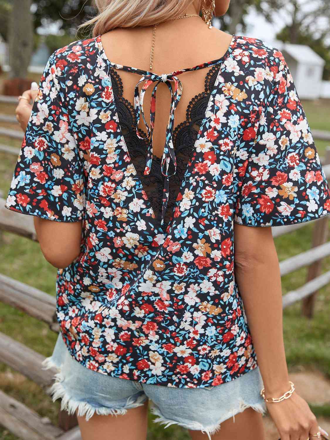 Garden Lace Detail Floral Blouse
