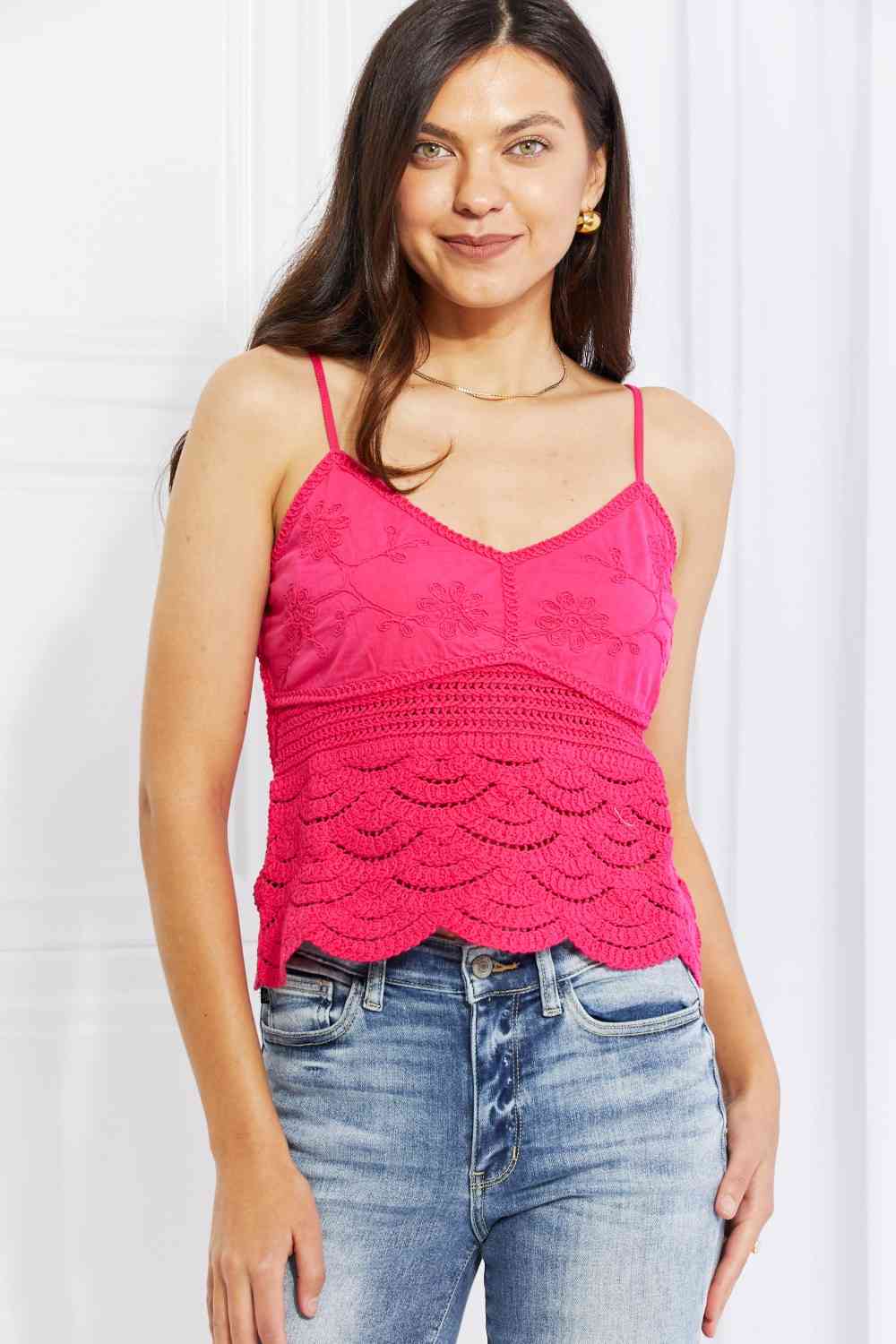 Sweet Paradise Sleeveless Lace Top