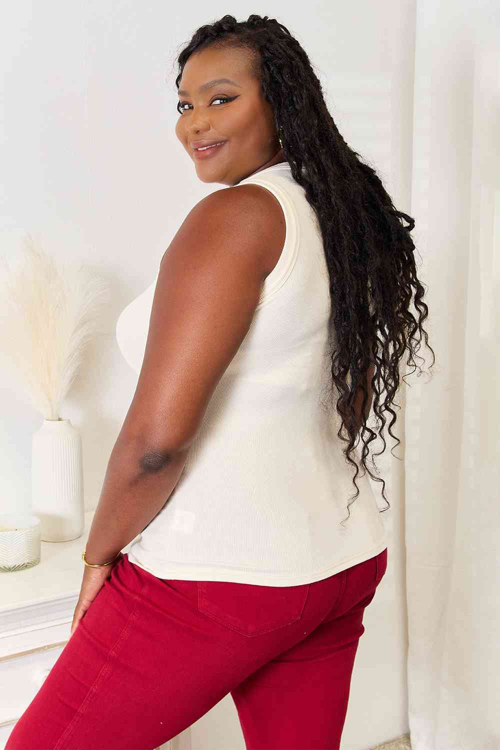 Paige Basic Round Neck Tank