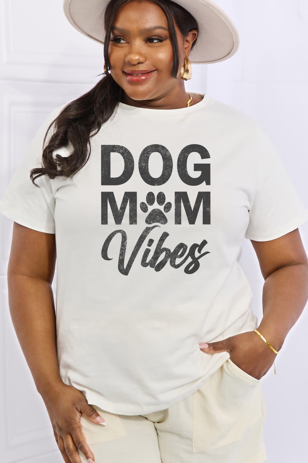 Dog Mom Vibes Graphic Tee