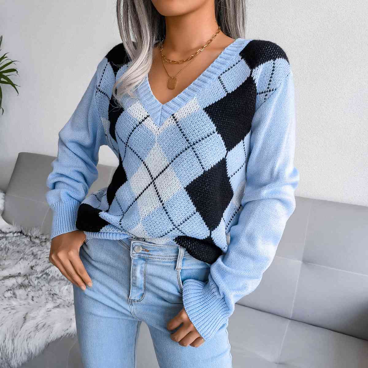 Flair Geometric V-Neck Sweater