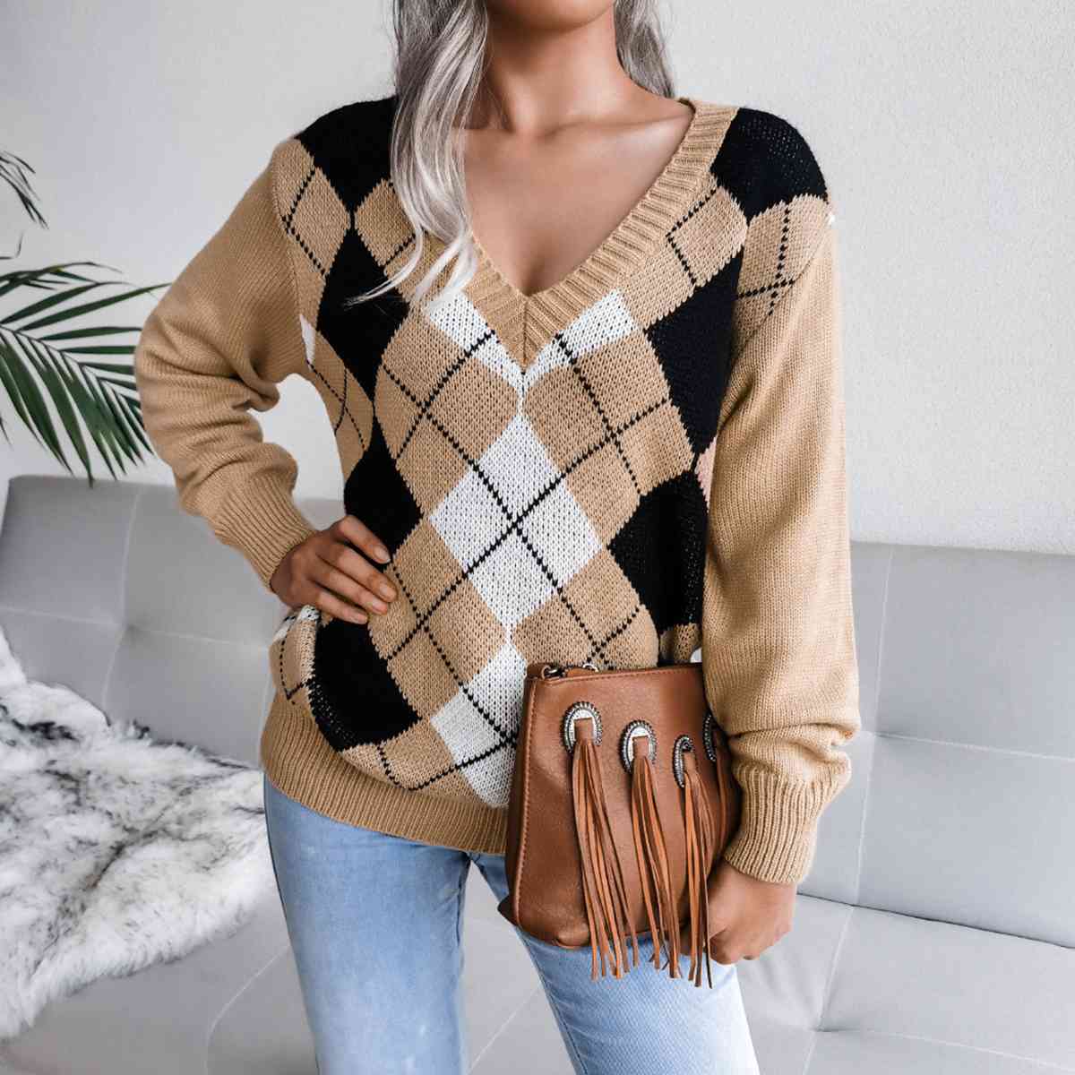 Flair Geometric V-Neck Sweater